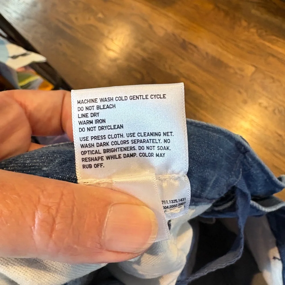 Uniqlo unisex denim shorts